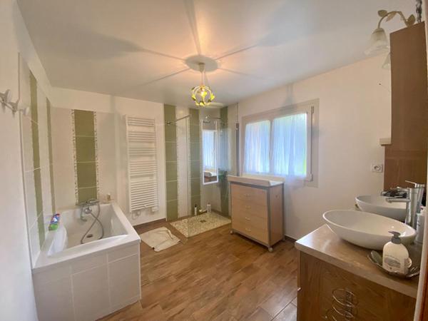 Maison au calme à 12 minutes de pont L'Evêque