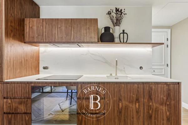 Paris 8ème, Appartement 1 Chambre -  57 m² à vendre
