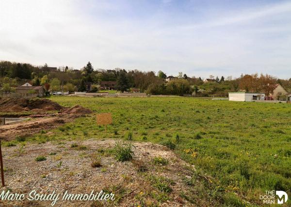 Terrain - Vendu - 1 257 m² - SAINT-AMAND-MONTROND | The Door Man