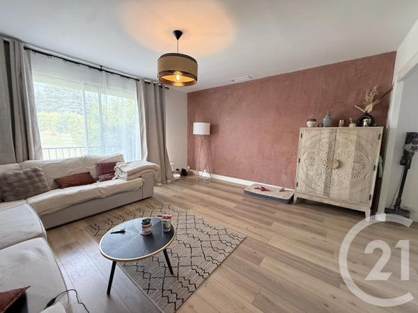 Maison à vendre  6 pièces - 134 m 2   GOURDON  - 46