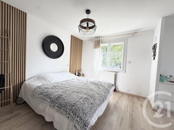 Maison à vendre  6 pièces - 134 m 2   GOURDON  - 46