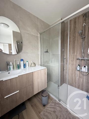 Maison à vendre  6 pièces - 134 m 2   GOURDON  - 46