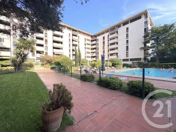 Appartement T4 à vendre  5 pièces - 106,50 m 2   PERPIGNAN  - 66