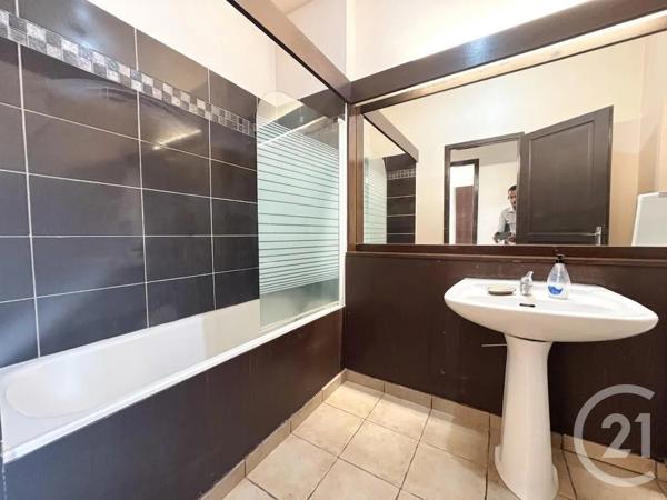 Appartement T4 à vendre  5 pièces - 106,50 m 2   PERPIGNAN  - 66