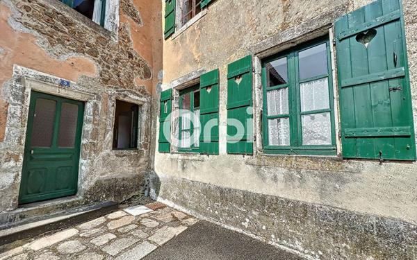 Maison à vendre    3 pièces •  Montaigut