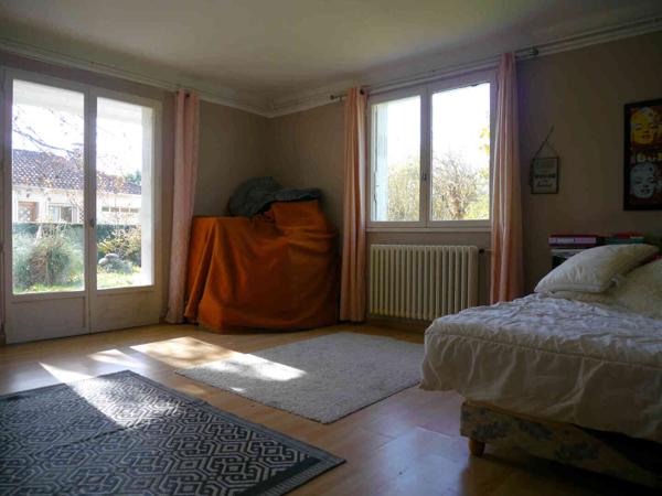Maison T7 154 m² - Terrain 1400m2 - Secteur calme pavillonnaire