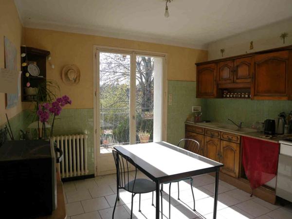 Maison T7 154 m² - Terrain 1400m2 - Secteur calme pavillonnaire