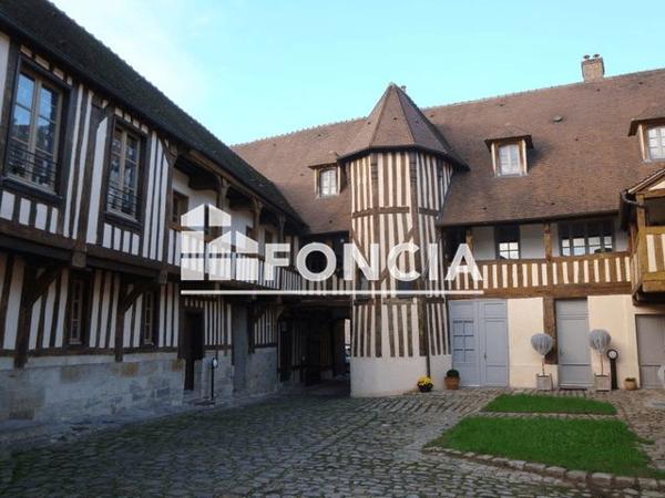 Location Appartement 4 pièces 118.5 m² - 39 RUE DE PARIS Houdan 78550