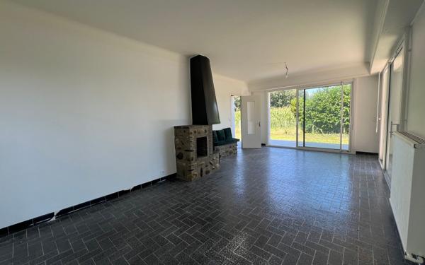 Maison à vendre    4 pièces •  Morlaàs