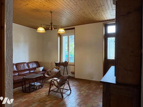 APPARTEMENT En Maison avec jardin privatif 591 m²