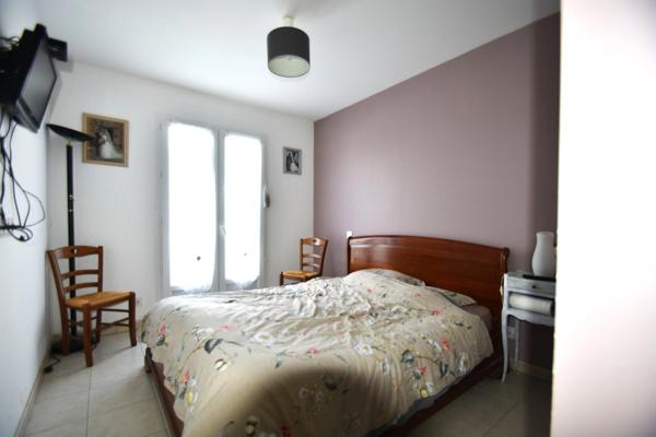 Dpt Charente Maritime (17), Ile d'Oléron, à vendre LA BREE LES BAINS Maison 7 pièces LA BREE LES BAINS (17), terrain 760 m²