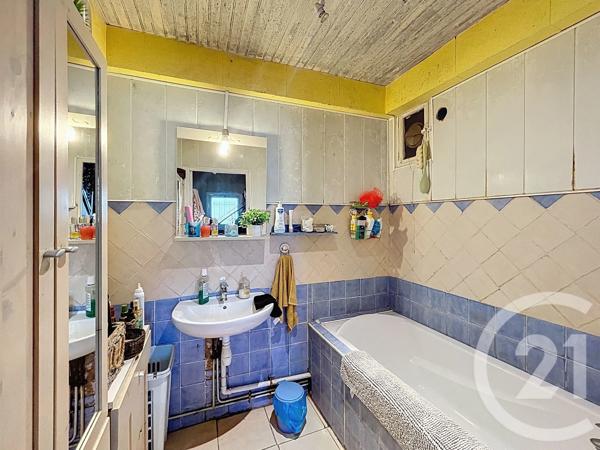 Maison à vendre  5 pièces - 111,17 m 2   LAFRANCAISE  - 82