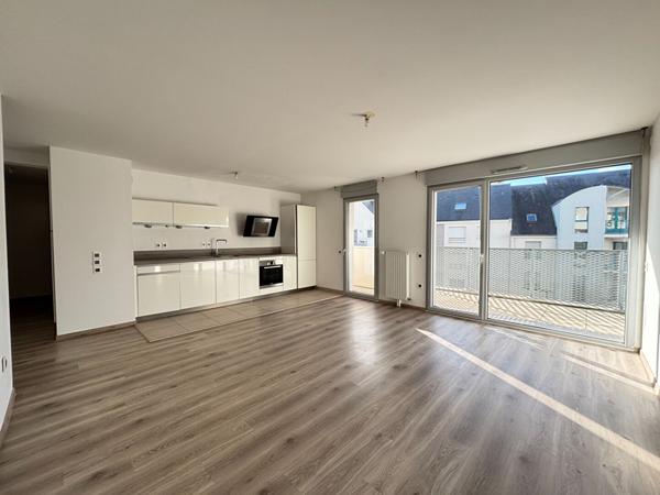 BRUZ HYPER CENTRE - Appartement 3 Chambres - terrasse - Place de parking - Exposition SUD