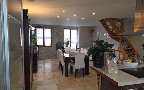 Maison à vendre    4 pièces • 113 m2 Lambesc