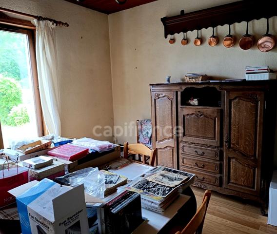 Maison 1920 avec jardin et beau potentiel – Croisilles