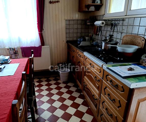 Maison 1920 avec jardin et beau potentiel – Croisilles