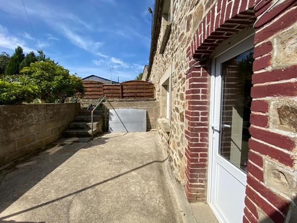 A VENDRE MAISON EN PIERRES 4 CHAMBRES //AU CALME // EN CAMPAGNE