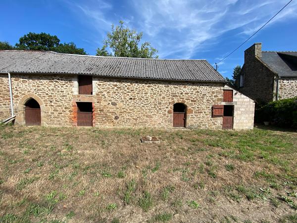 A VENDRE MAISON EN PIERRES 4 CHAMBRES //AU CALME // EN CAMPAGNE