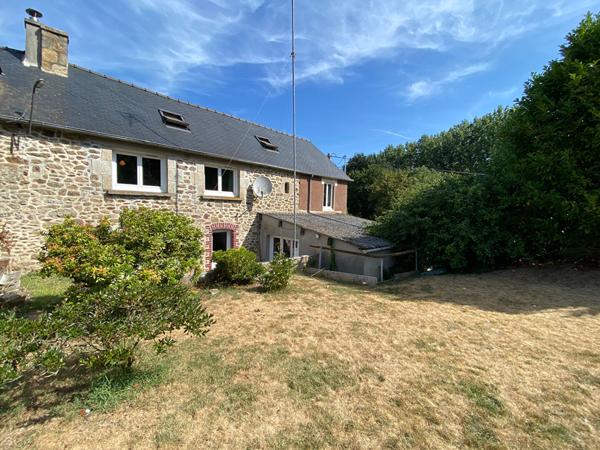 A VENDRE MAISON EN PIERRES 4 CHAMBRES //AU CALME // EN CAMPAGNE