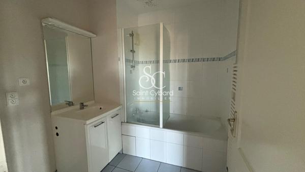 Appartement Angouleme 3 pièce(s) 69 m2