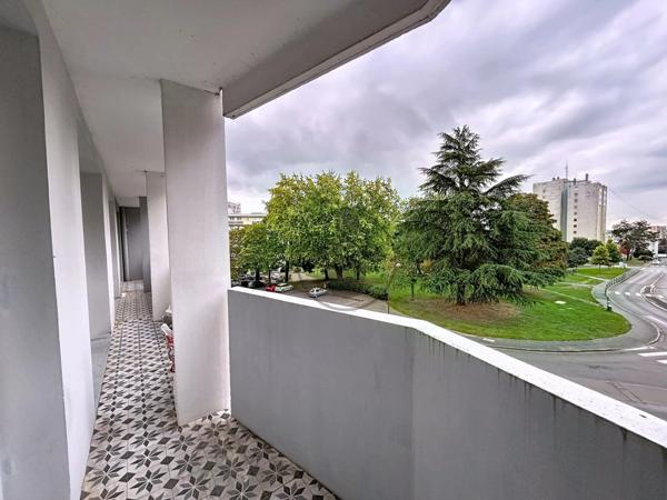 Vente Appartement 4 pièces 82 m2 à Saint-Quentin