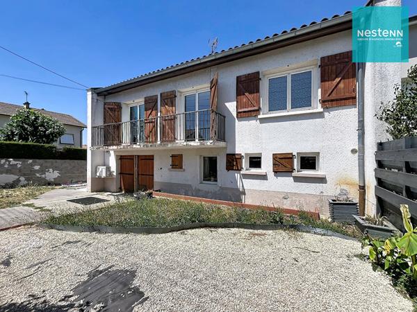 Savigneux - Maison familiale 4 à 5 chambres avec jardin arboré de 500 m² environ