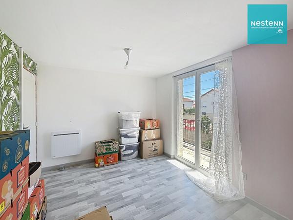 Savigneux - Maison familiale 4 à 5 chambres avec jardin arboré de 500 m² environ