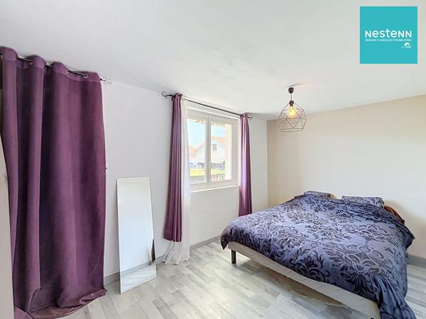 Savigneux - Maison familiale 4 à 5 chambres avec jardin arboré de 500 m² environ