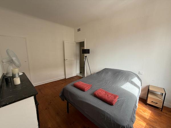 APPARTEMENT 2 CHAMBRES MEUBLE CARCASSONNE