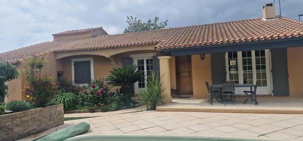 VILLA PROVENCALE DE GRAND STANDING!