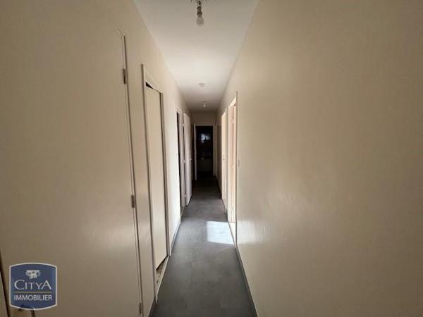 Appartement à louer 5 pièces 99.45m²