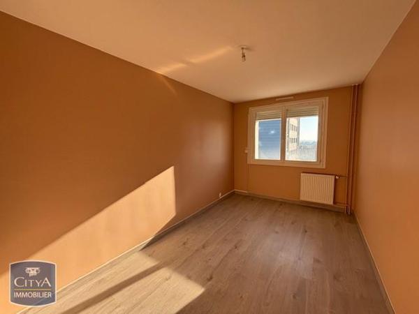Appartement à louer 5 pièces 99.45m²