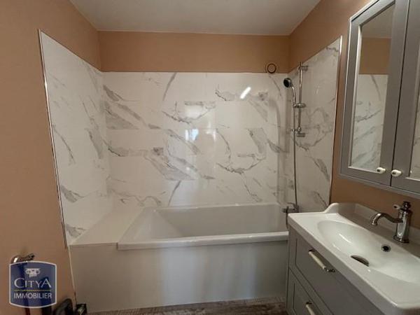 Appartement à louer 5 pièces 99.45m²