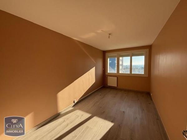 Appartement à louer 5 pièces 99.45m²