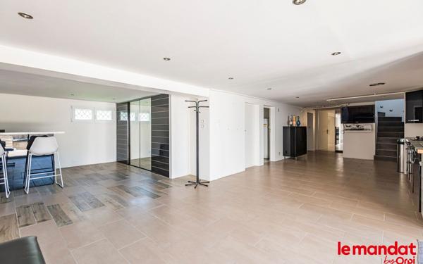 Maison à vendre    8 pièces •  Reims