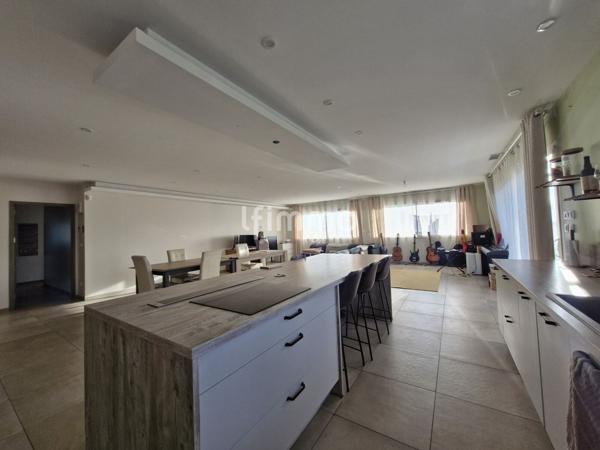 Maison de plain-pied 200 m² – Piscine – Carcassonne