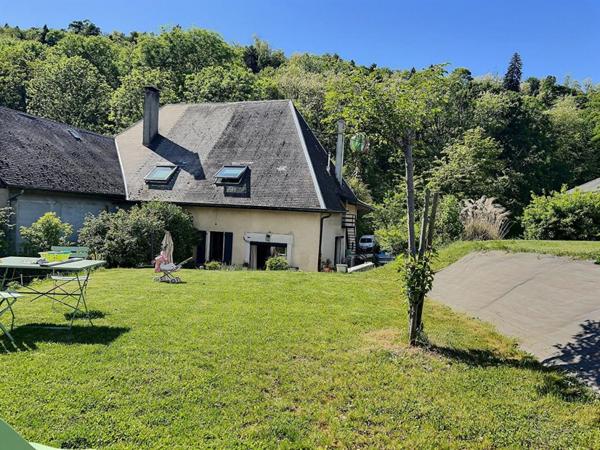 EN EXCLUSIVITE  - Maison mitoyenne rénovée sortie Rumilly  4 pièces 119.93 m2