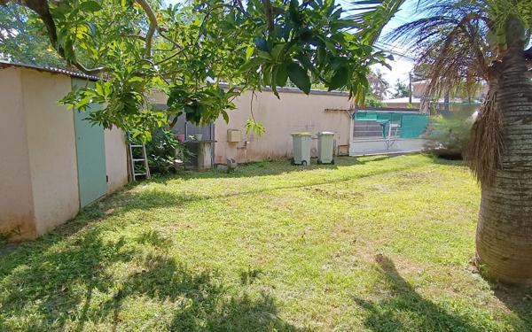 Maison à vendre    5 pièces •  Sainte-Suzanne