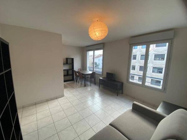 Appartement 1 pièce                                        - 69003 Lyon 3e  Arrondissement Réf : 5700