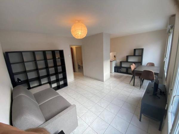 Appartement 1 pièce                                        - 69003 Lyon 3e  Arrondissement Réf : 5700