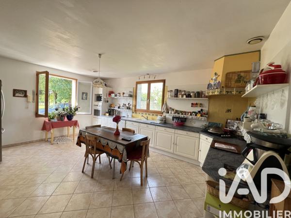 Maison à vendre 6 pièces 162 m² Aubigné-Racan