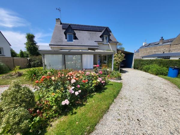 Maison de 101.52 m² plus une véranda de 14.50m² sur jardin clos de 552 m², 4 chambres. plages et commerces à pied