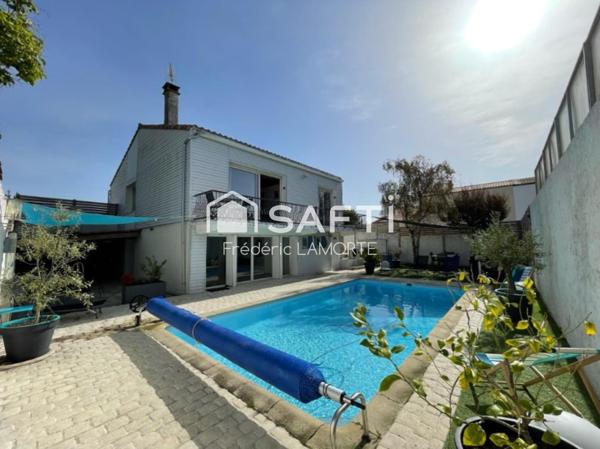 Spacieuse maison avec piscine à Lagord