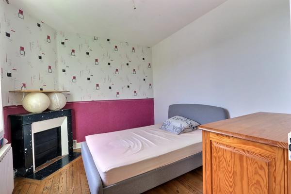 EXCLISIVITE CLERMONT-FERRAND à proximité de la place des bughes, belle maison des années 30