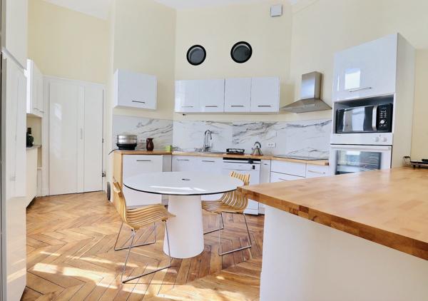 GRAND APPARTEMENT DE CARACTERE - GAILLARD