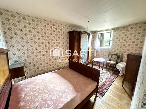 Maison de ville, dépendances, jardin sans vis-à-vis secteur Conseil Général