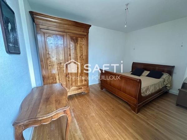 Maison de ville, dépendances, jardin sans vis-à-vis secteur Conseil Général