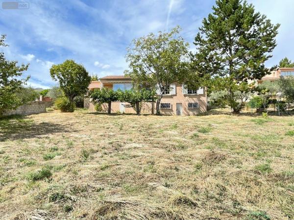 Maison individuelle à vendre à Valensole dans les Alpes-de-Haute-Provence (04210), ref : 025/1912