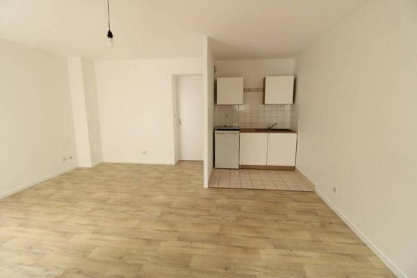 Appartement 1 pièce                                        - 44100 Nantes Réf : 12374