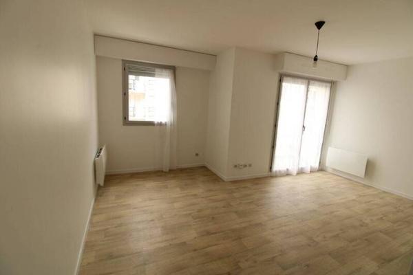 Appartement 1 pièce                                        - 44100 Nantes Réf : 12374